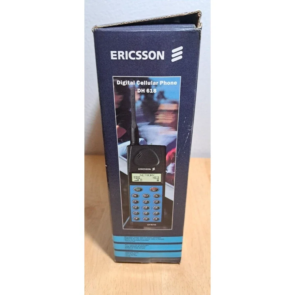 Ericsson DH 618 Cellphone in Original Box NOT TESTED AS IS